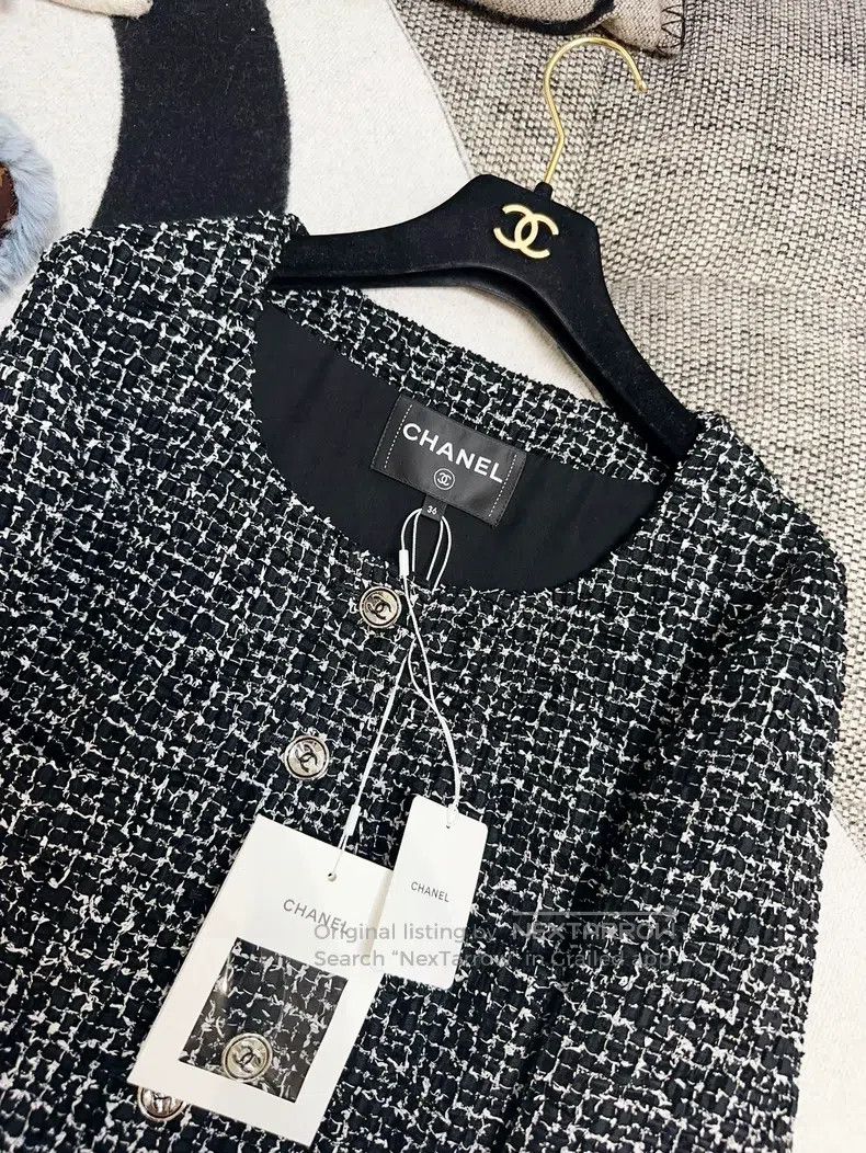 Chanel Chanel 24b black and white mixed colour tweed long-sleeved Size XS / US 0-2 / IT 36-38 - 7 Thumbnail