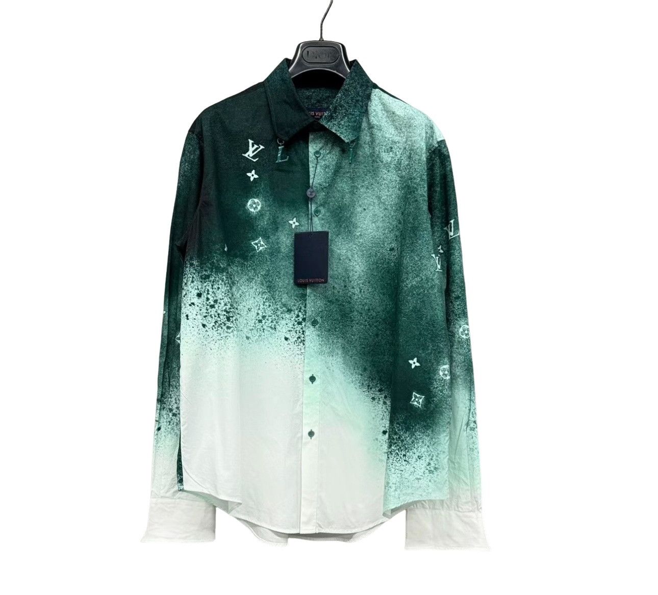 Louis Vuitton Louis Vuitton Monogram Spray Shirt Size L Size US L / EU 52-54 / 3 - 1 Thumbnail