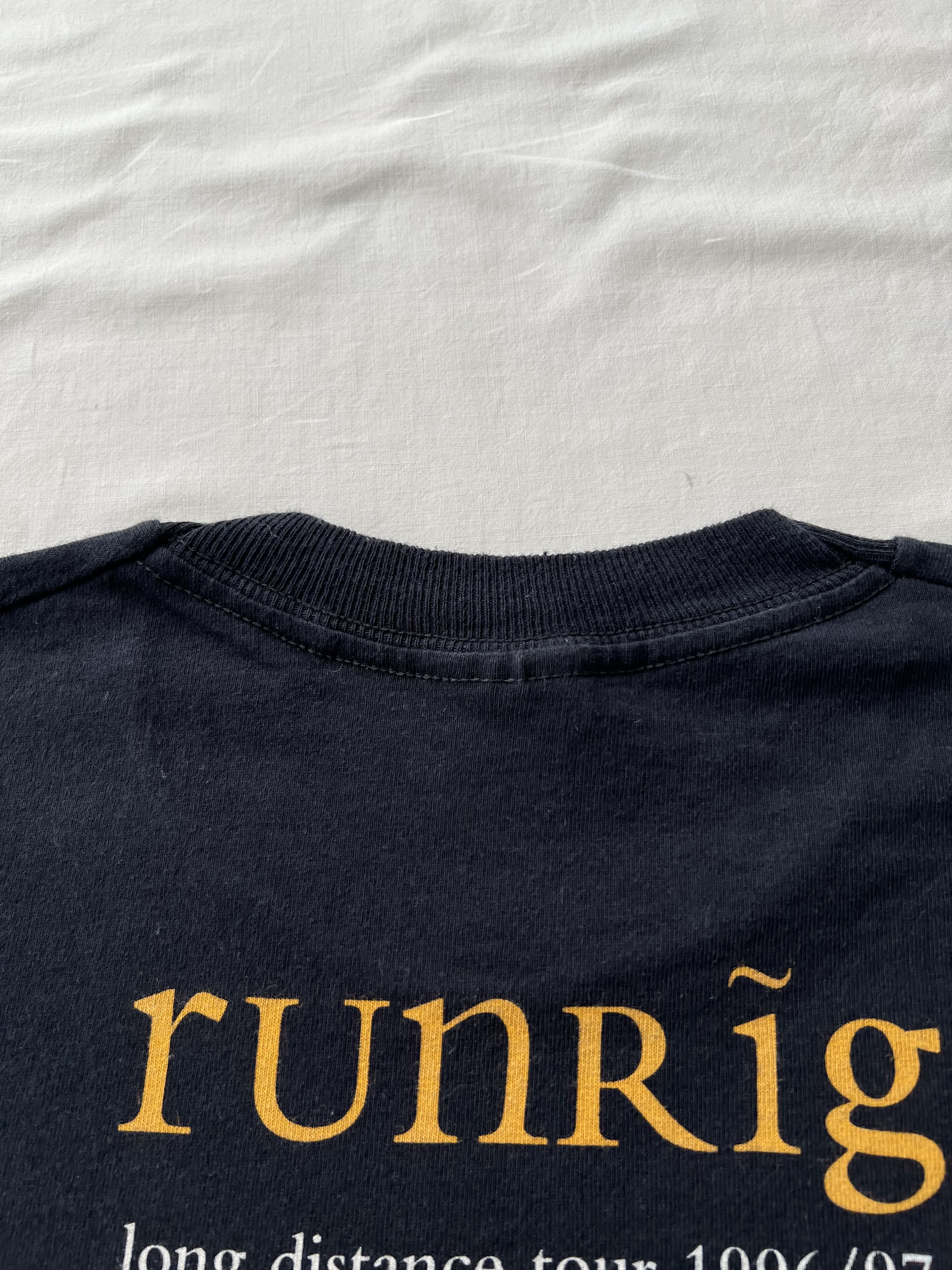 Band Tees Vintage 1996 Runrig Long Distance Tour 96/97 Black T-shirt Size US L / EU 52-54 / 3 - 15 Thumbnail