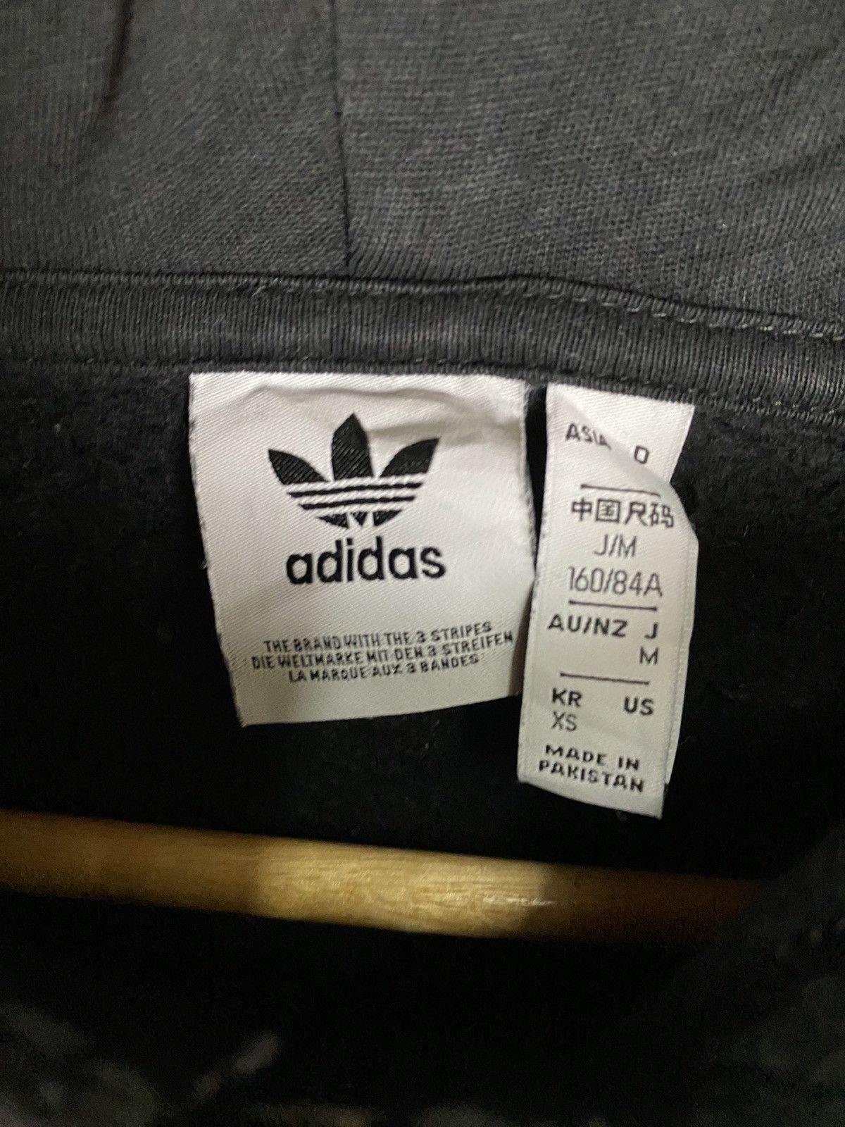 Adidas × Vintage Rare Vintage Adidas Centre Logo Hoodies Size US M / EU 48-50 / 2 - 8 Thumbnail