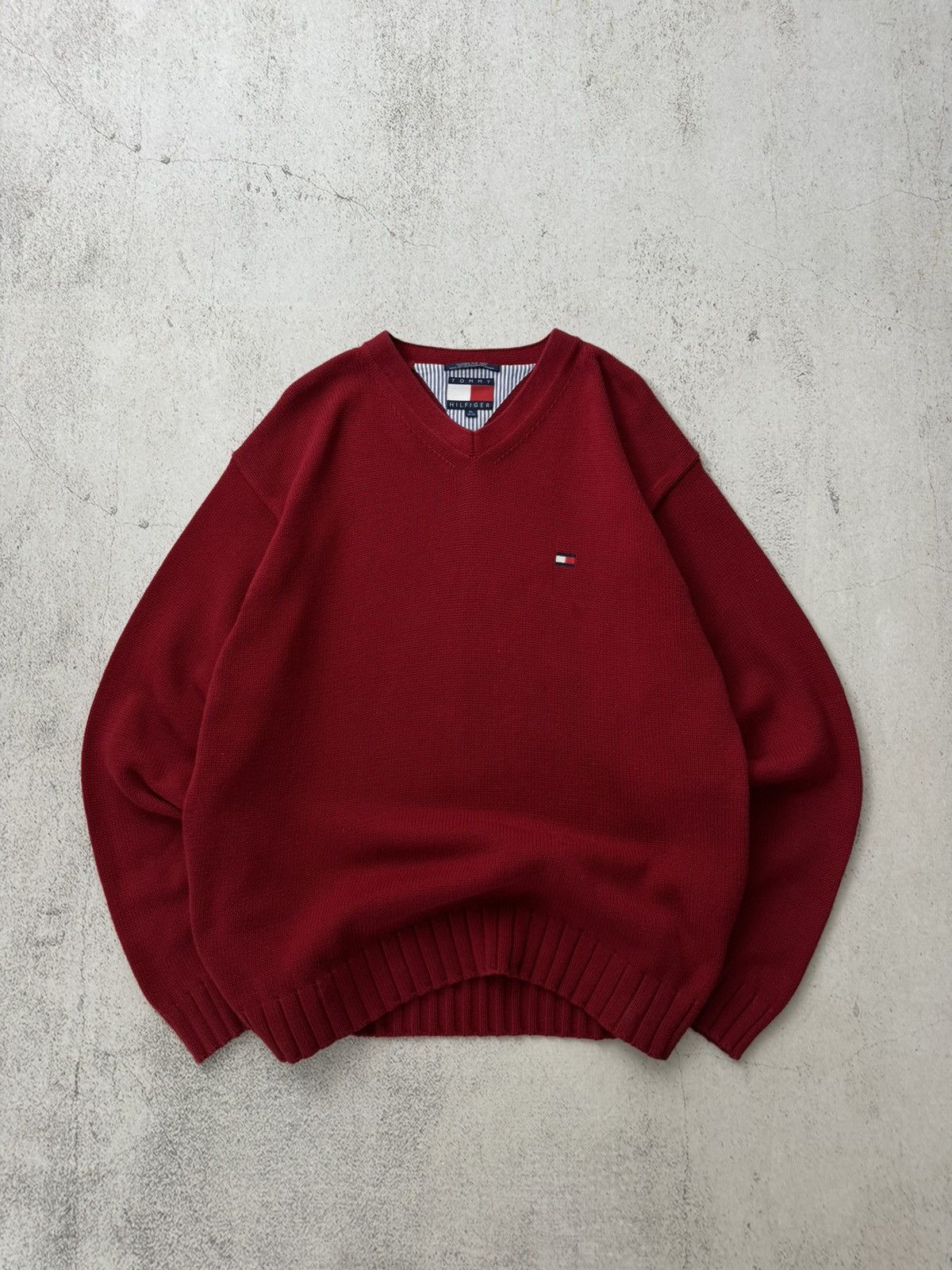 Tommy Hilfiger × Vintage Tommy Hilfiger Vintage V Neck Sweater Size US L / EU 52-54 / 3 - 1 Thumbnail