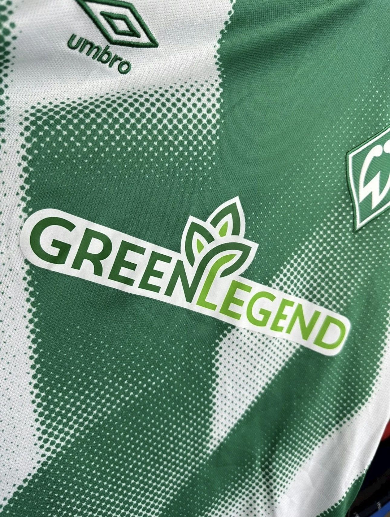 Umbro Werder Bremen Umbro 2022/23 Y2k Home Football Shirt Jersey Size US S / EU 44-46 / 1 - 5 Thumbnail