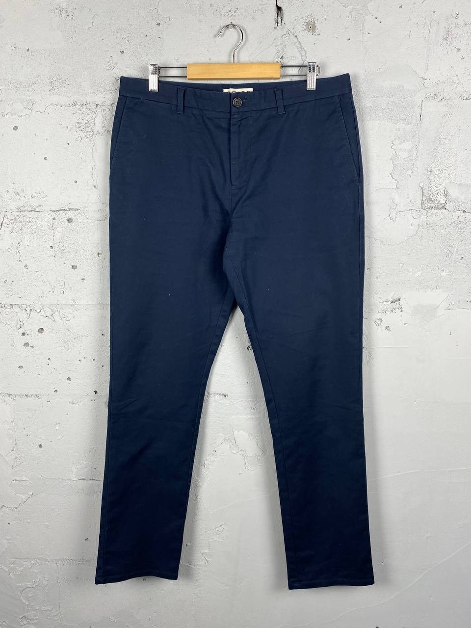 Reiss Reiss OE Tonto Navy Chino Pants Size 34 Old Money Size US 34 / EU 50 - 1 Thumbnail
