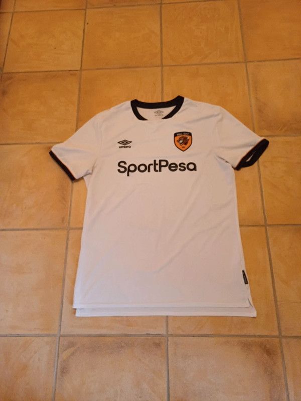 Umbro Umbro Hull City 2019-20 away shirt Size US L / EU 52-54 / 3 - 1 Thumbnail