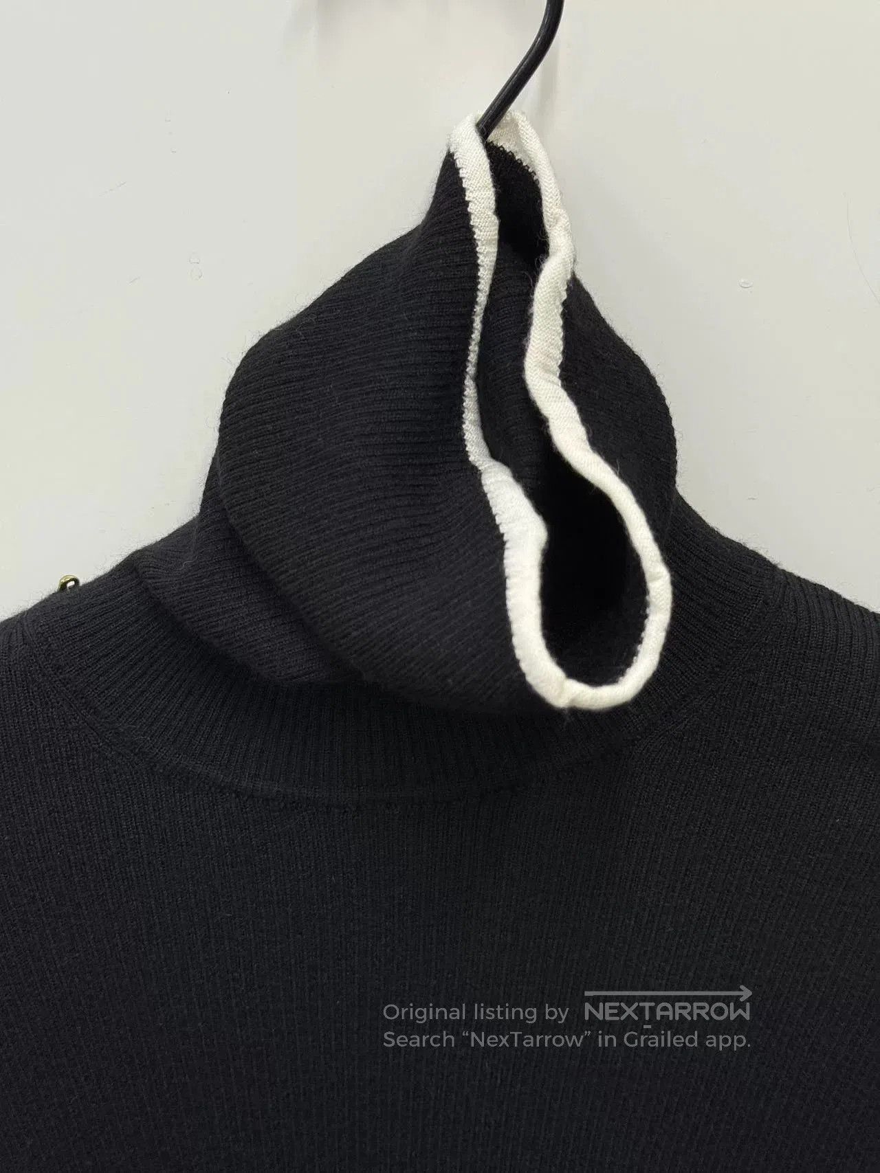 Barrie Black Turtleneck Wool Sweater with Lace Trim. Size L / US 10 / IT 46 - 3 Thumbnail