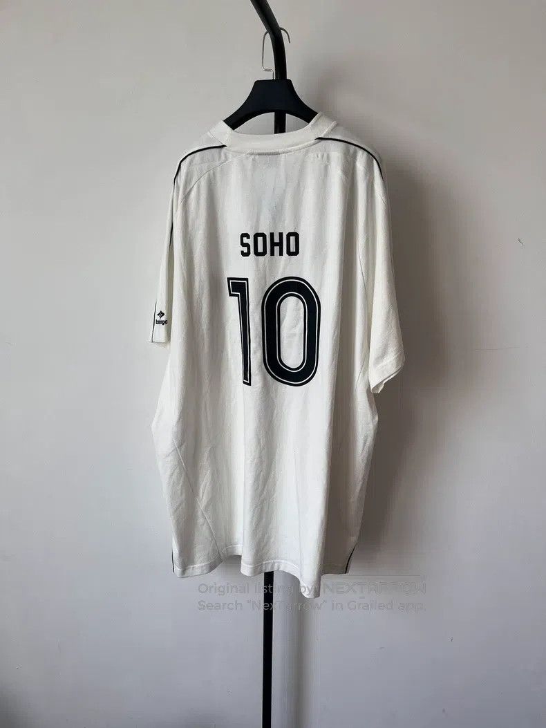 Balenciaga Balenciaga Manchester United Logo Short Sleeve Size US XXL / EU 58 / 5 - 2 Thumbnail