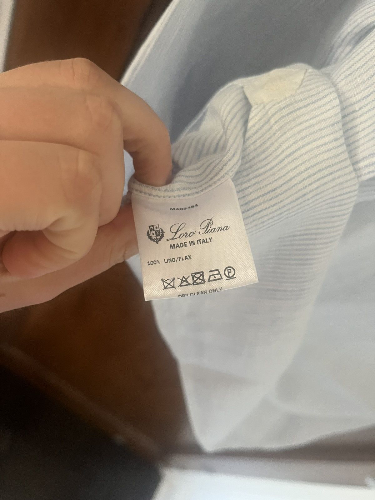 Loro Piana Loro Piana Striped Andre linen shirt size 42 Size US L / EU 52-54 / 3 - 6 Thumbnail