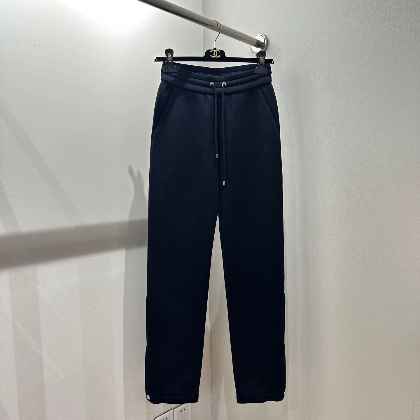 Chanel Chanel apr143 embroidered logo drawstring pants 38 Size 27" / US 4 / IT 40 - 1 Thumbnail