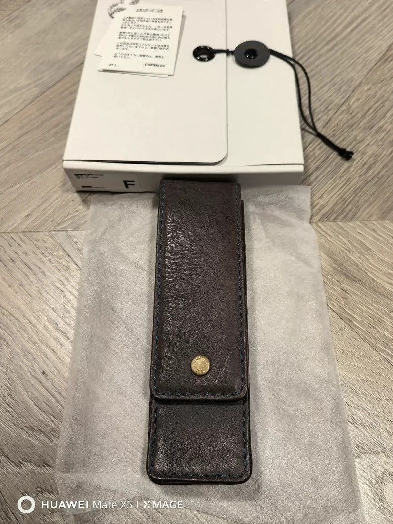 Visvim Visvim Veggie Pen Case in Wild Bison Leather Size ONE SIZE - 1 Thumbnail