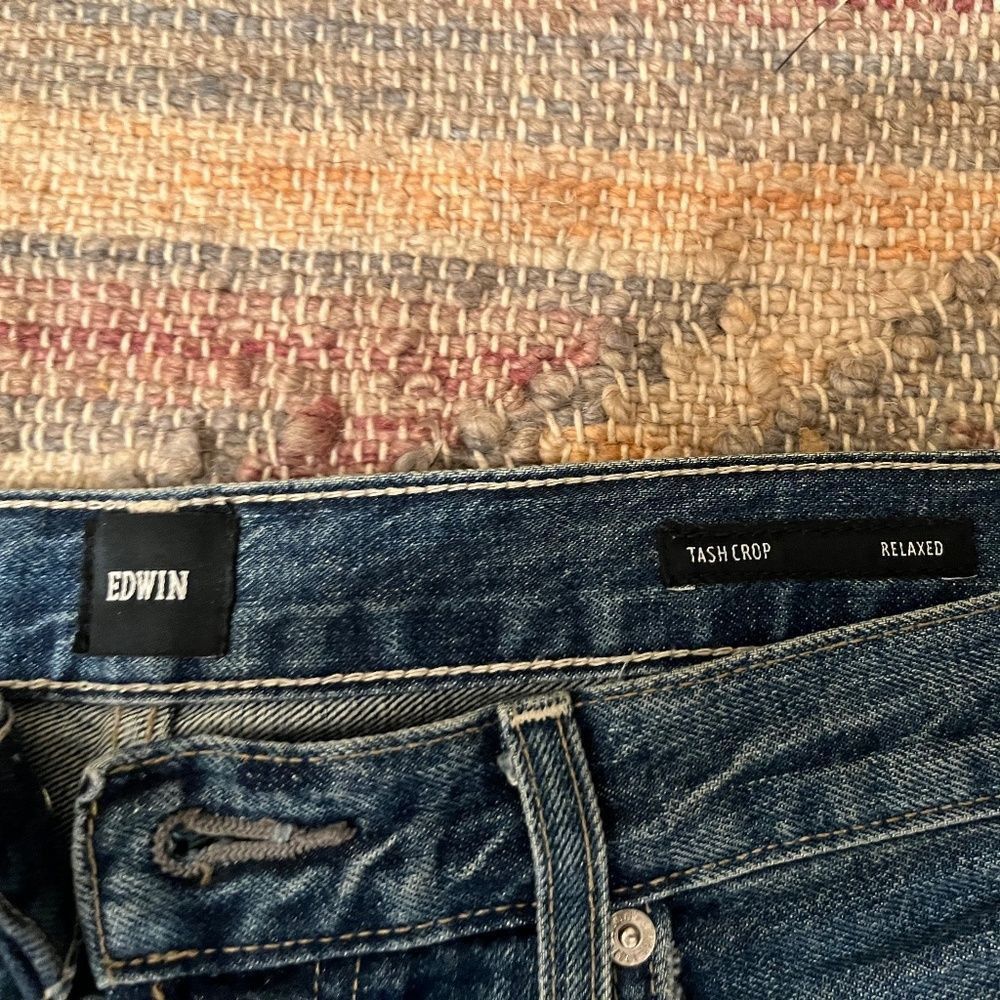 Edwin Edwin 1947 Tash Crop Distressed Jeans size 31 Size US 31 - 5 Thumbnail