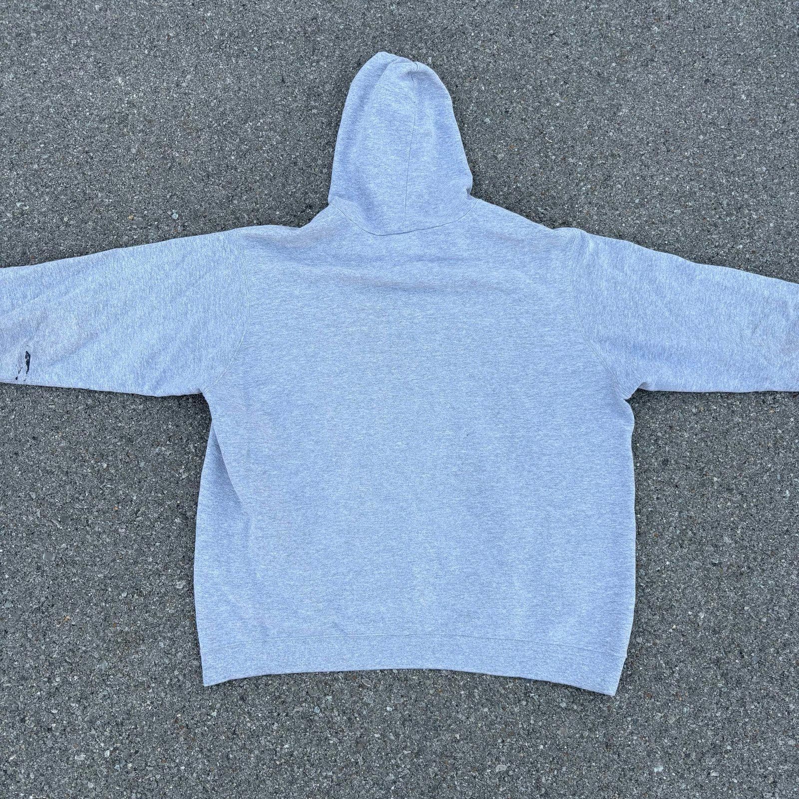 Nike Y2K Nike center logo hoodie Size US XL / EU 56 / 4 - 4 Thumbnail