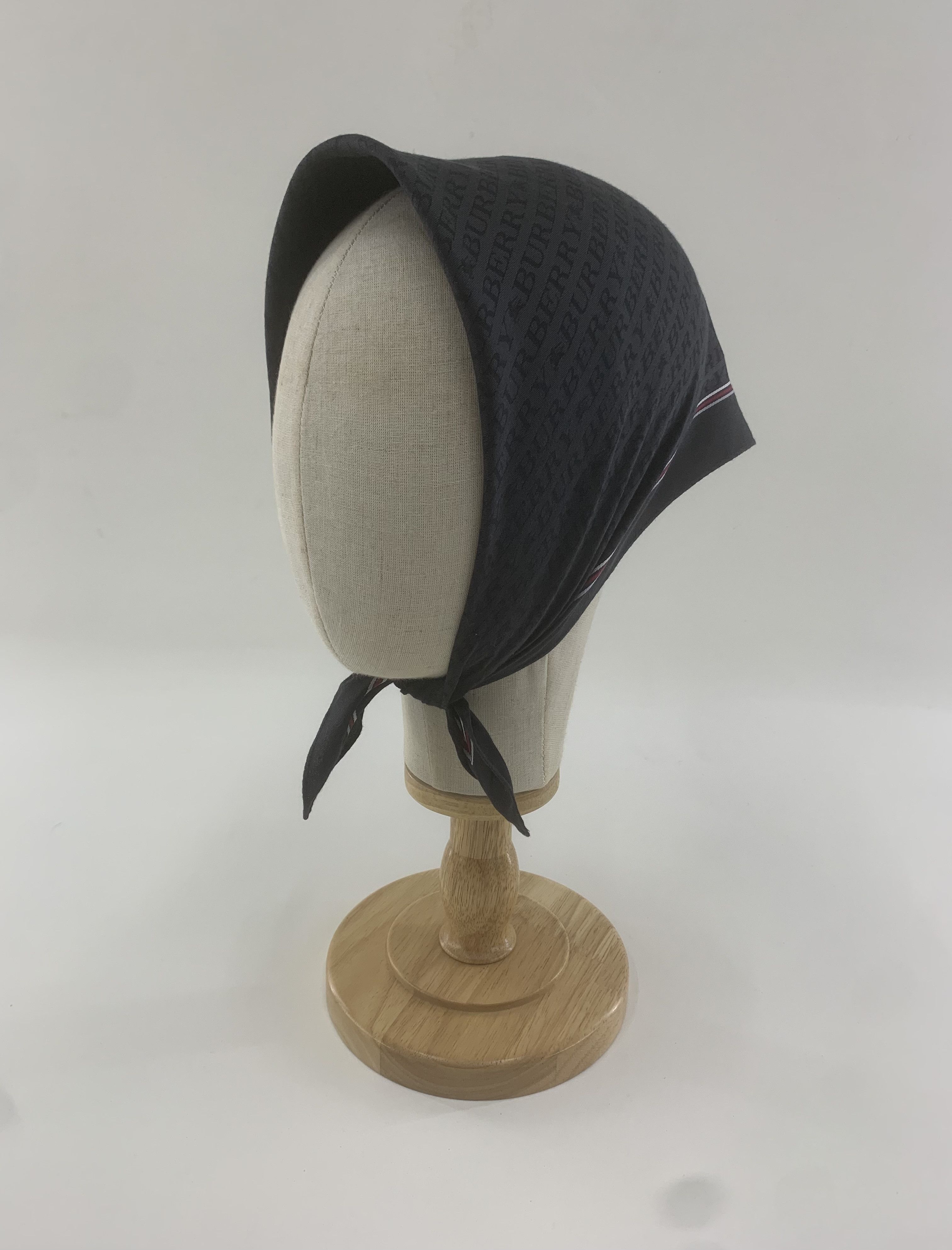 Burberry Burberry Handkerchief Bandana Neckerchief TB3357 Size ONE SIZE - 1 Thumbnail