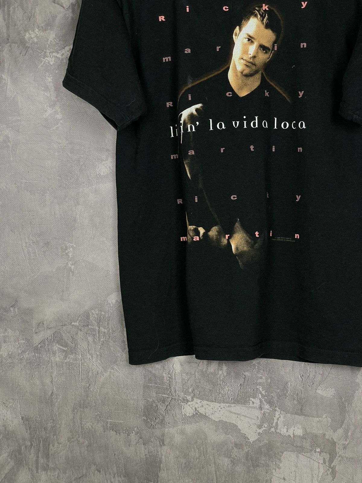 Band Tees × Tultex × Vintage Ricky Martin Vintage 90s Rock Music Y2K Logo Band T-Shirt Size US S / EU 44-46 / 1 - 5 Thumbnail