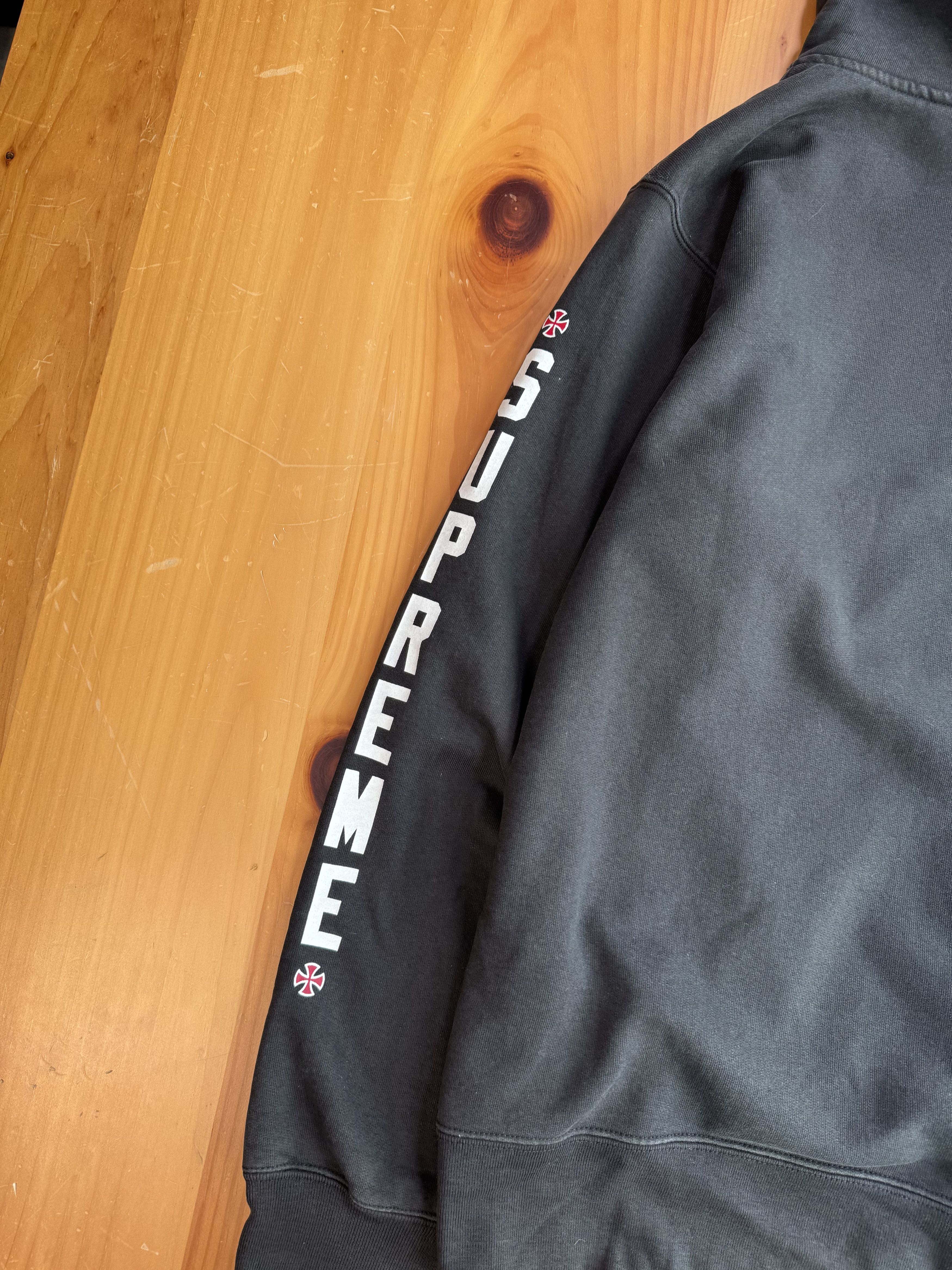 Supreme Supreme Independent Zip Up Hoodie Size US L / EU 52-54 / 3 - 12 Thumbnail
