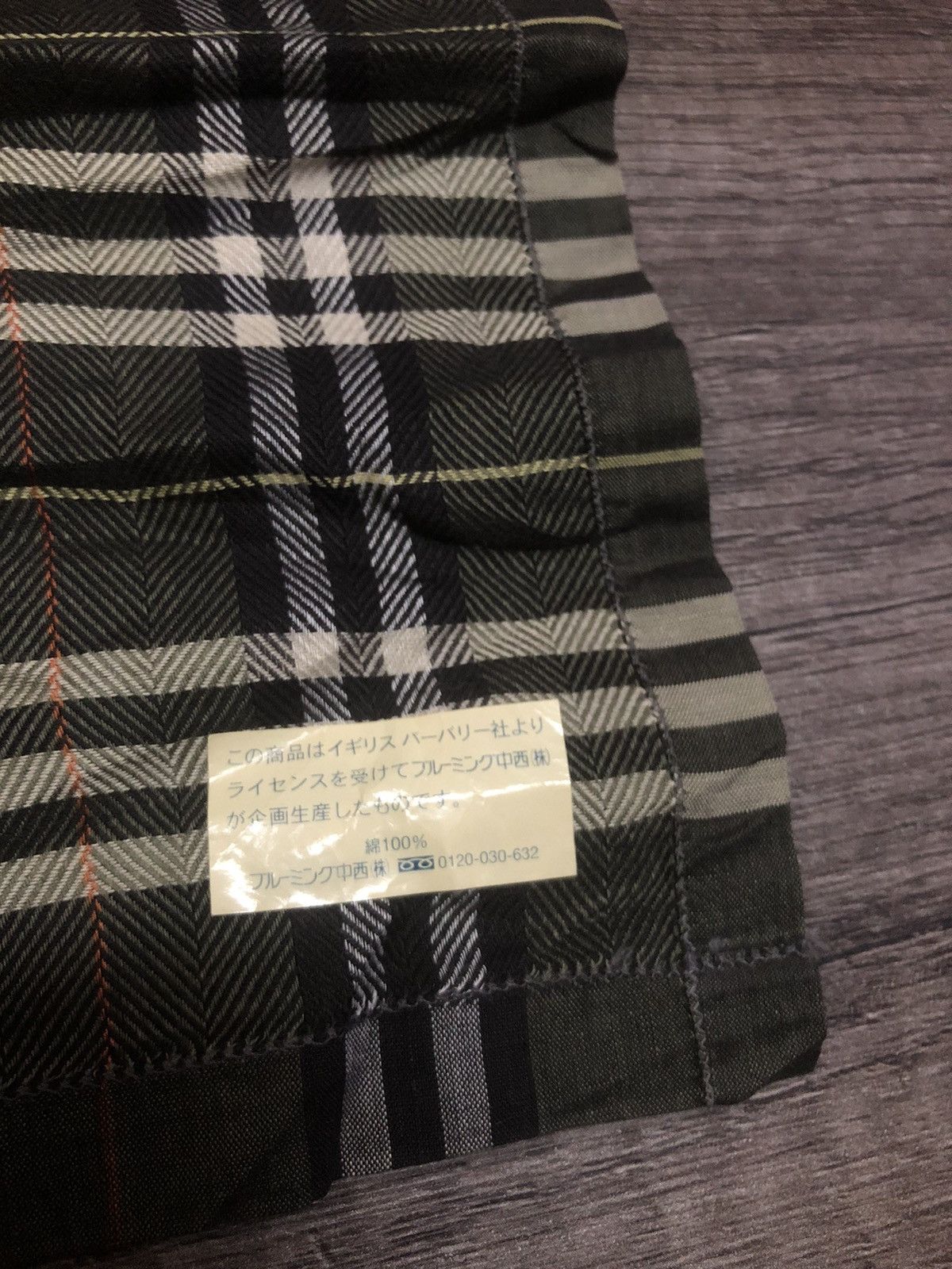 Burberry × Vintage BURBERRY HANDKERCHIEF 8x8" INCHES Size ONE SIZE - 6 Thumbnail