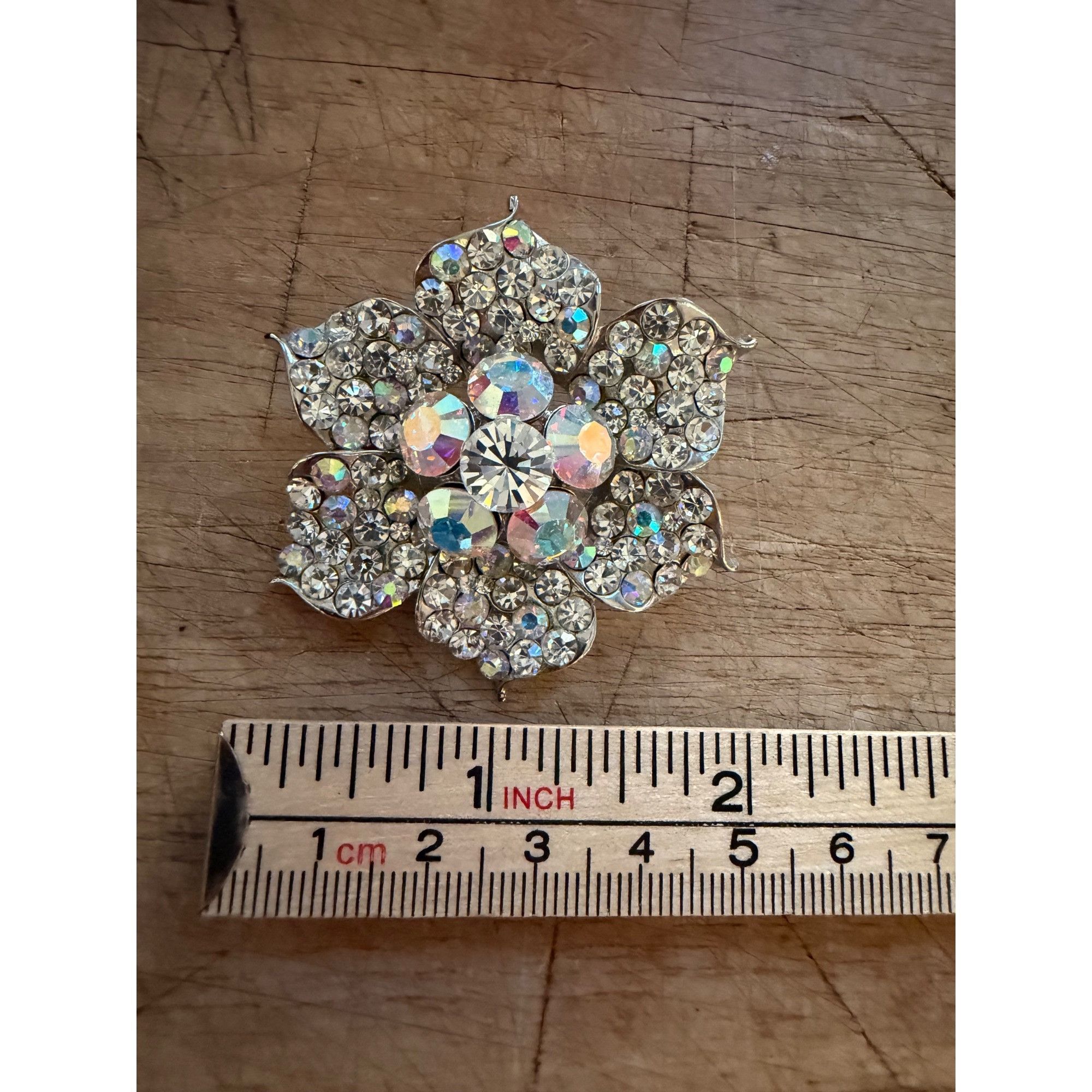 Other Sparkling Crystal Rhinestone Flower Brooch Statement Accesso Size ONE SIZE - 4 Thumbnail