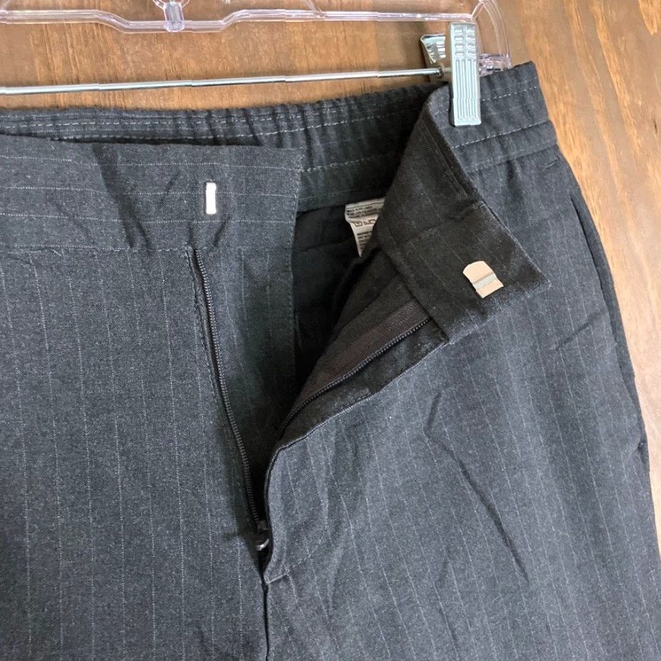 Banana Republic Banana Republic Mens Pants Gray Pinstripe Mason Athletic Tapered Stretch 32x30 Pants Mens Regular Gray Pinstripe Tapered Stretch 32x30 Size US 31 - 4 Thumbnail