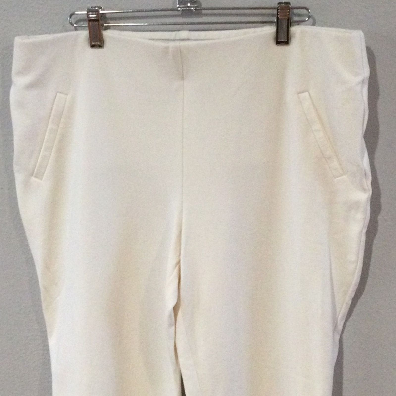 Chicos Fabulously Slimming by Chico's White Ankle Pant Sz 2.5/L/14 Size 36" / US 14 / IT 50 - 2 Thumbnail