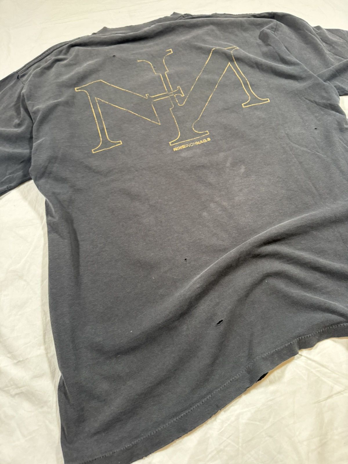 Band Tees Vintage Rare 90s Nine Inch Nails Sin Thrashed Faded Band Tee Size US XL / EU 56 / 4 - 13 Thumbnail