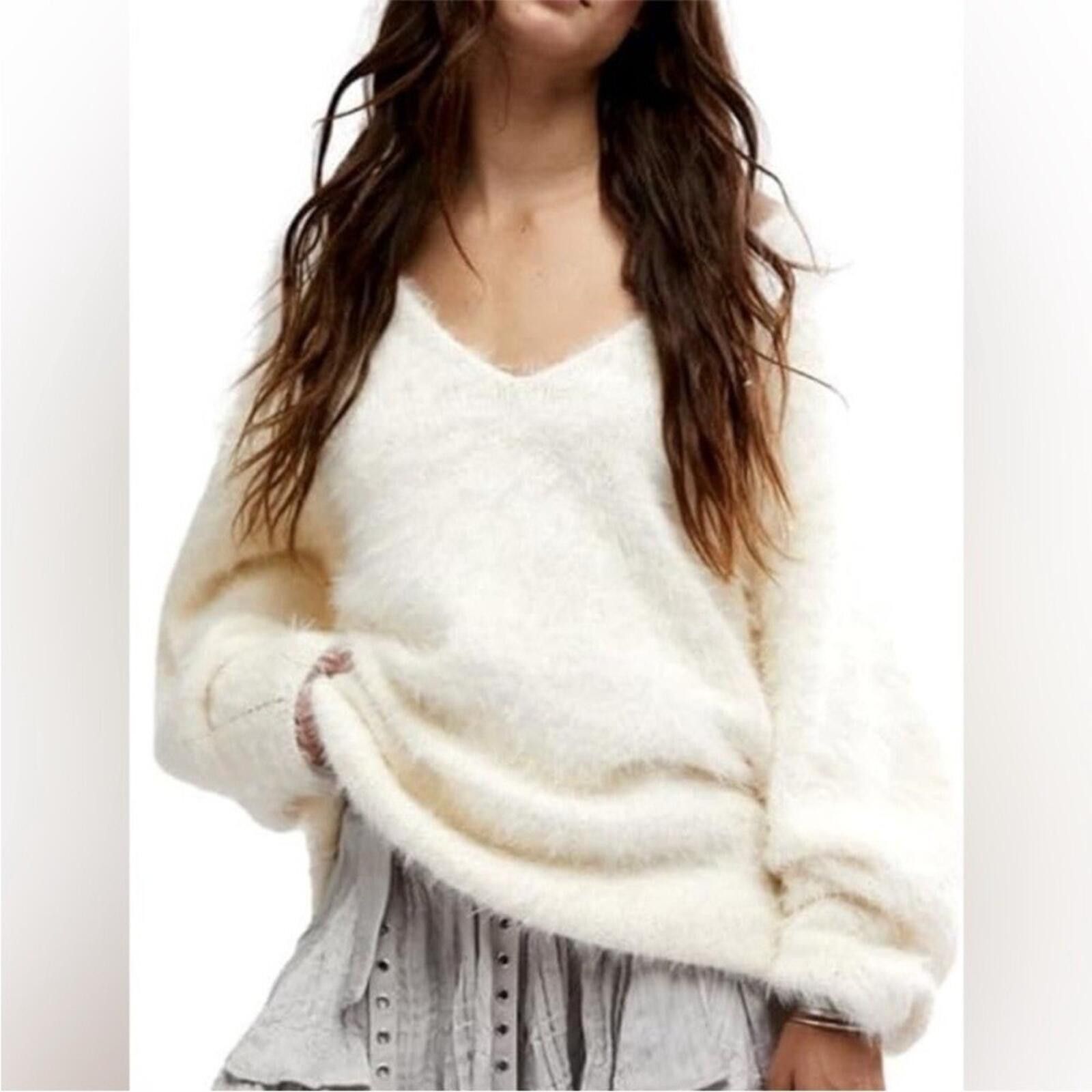 Free People Free People Ivory Sparrow Pullover V-Neck Sweater, Size L Size L / US 10 / IT 46 - 1 Thumbnail