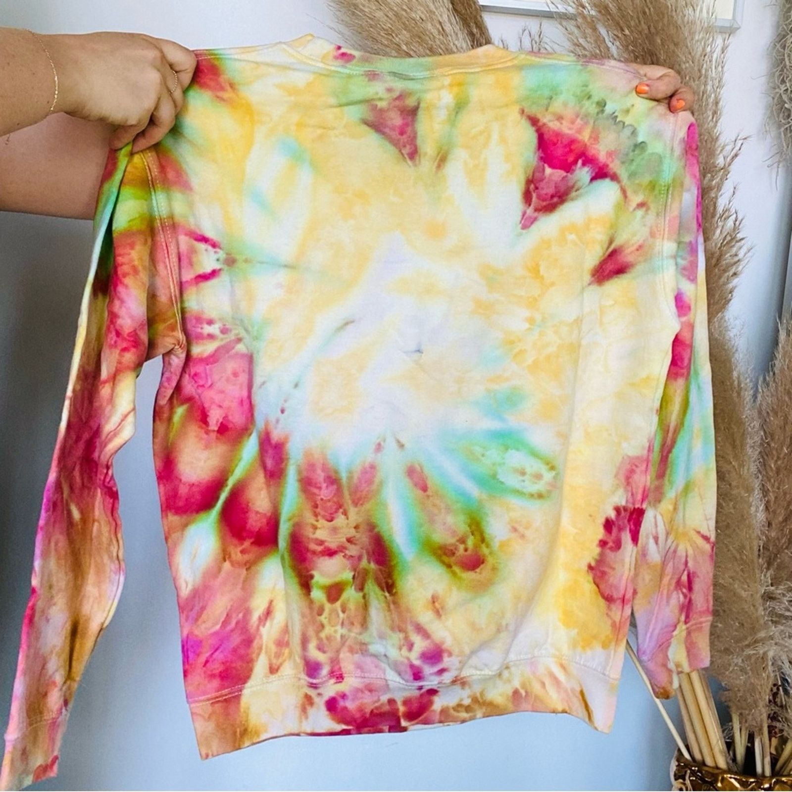 Vintage VINTAGE Yellow Pink Green Rainbow Tie Dye Crew Sweatshirt Size S / US 4 / IT 40 - 4 Thumbnail