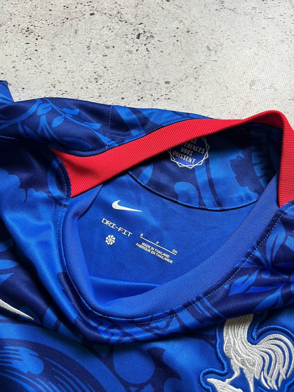 Nike Nike France Jersey Euros 2022 Home Soccer Shirt CV5741-439 Size US S / EU 44-46 / 1 - 5 Thumbnail