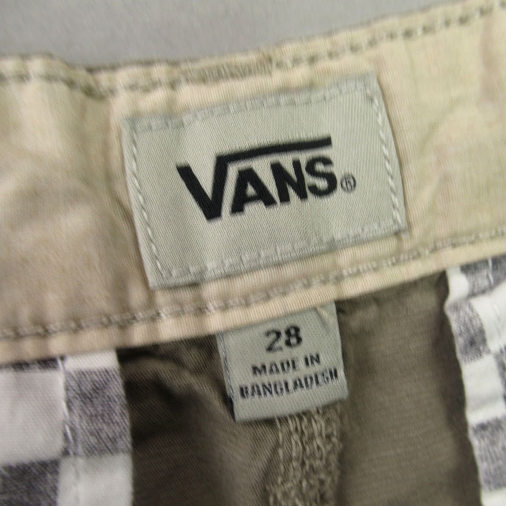 Vans Vans Shorts Mens 28 Pockets Button Lightweight Outdoors Chino Beige Size US 28 / EU 44 - 3 Thumbnail