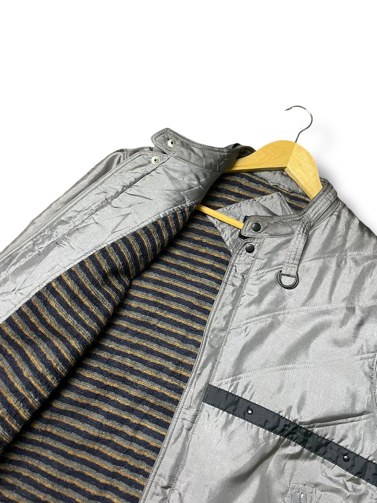 Japanese Brand × Vintage OUTWEAR Fashion Brand Zip Through Jacket (79) Size US M / EU 48-50 / 2 - 7 Thumbnail