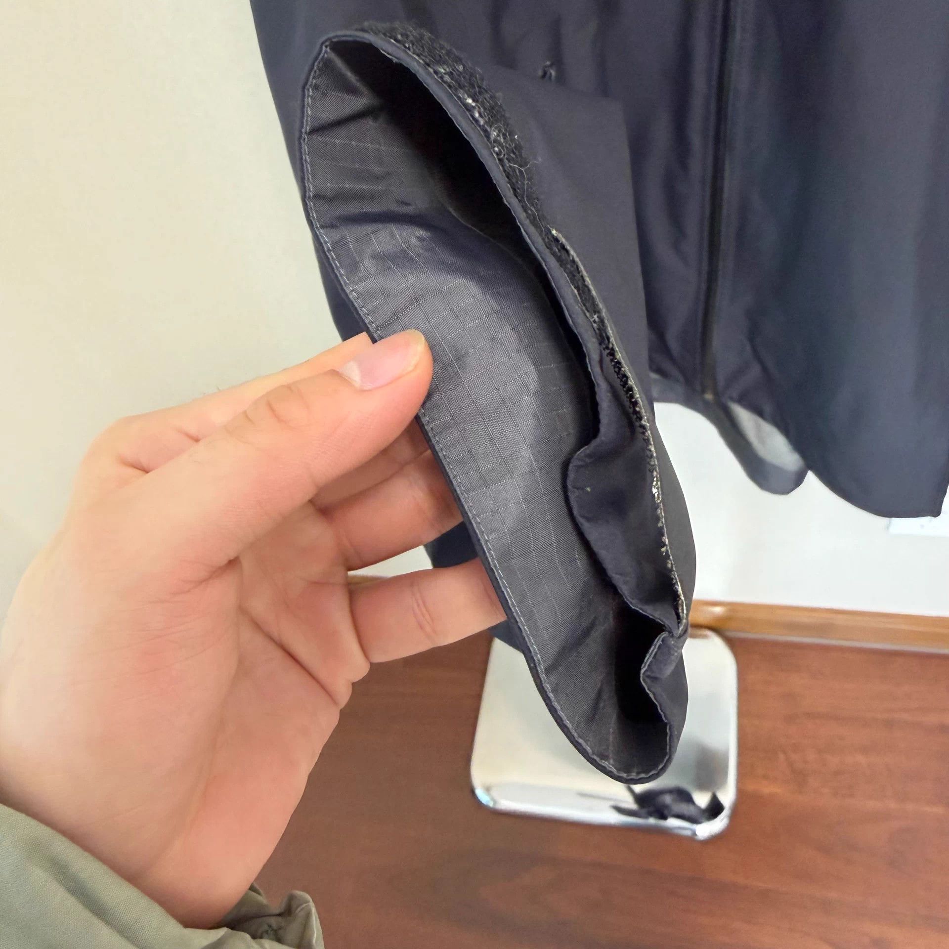Arc'teryx Arcteryx Beta LT Gore-Tex Men's Black Hard Shell Jacket Size US XL / EU 56 / 4 - 6 Thumbnail