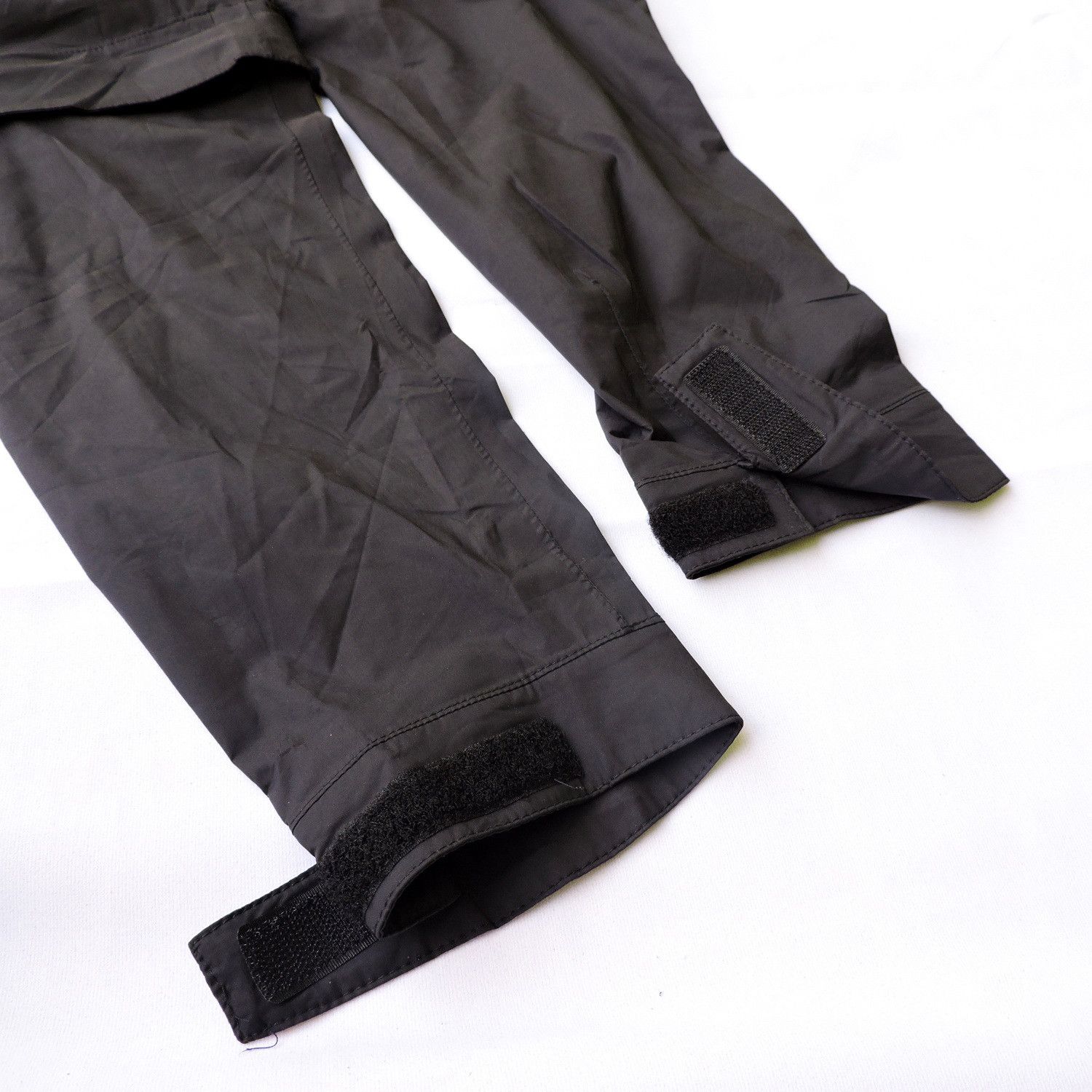 Burberry BURBERRY OUTDOOR WATERPROOF PACKABLE JACKET Size US S / EU 44-46 / 1 - 14 Thumbnail