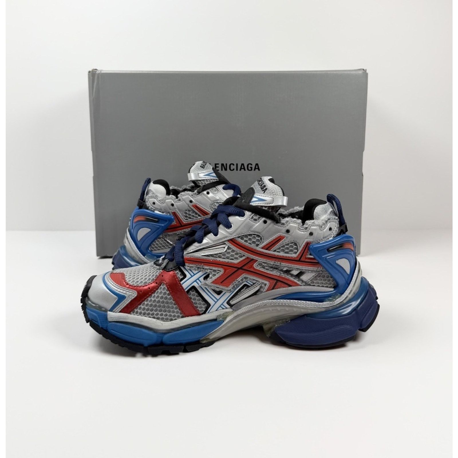 Balenciaga Size 40EU/7US - Balenciaga Runner Grey Red Blue NEW Size US 7 / EU 40 - 6 Thumbnail