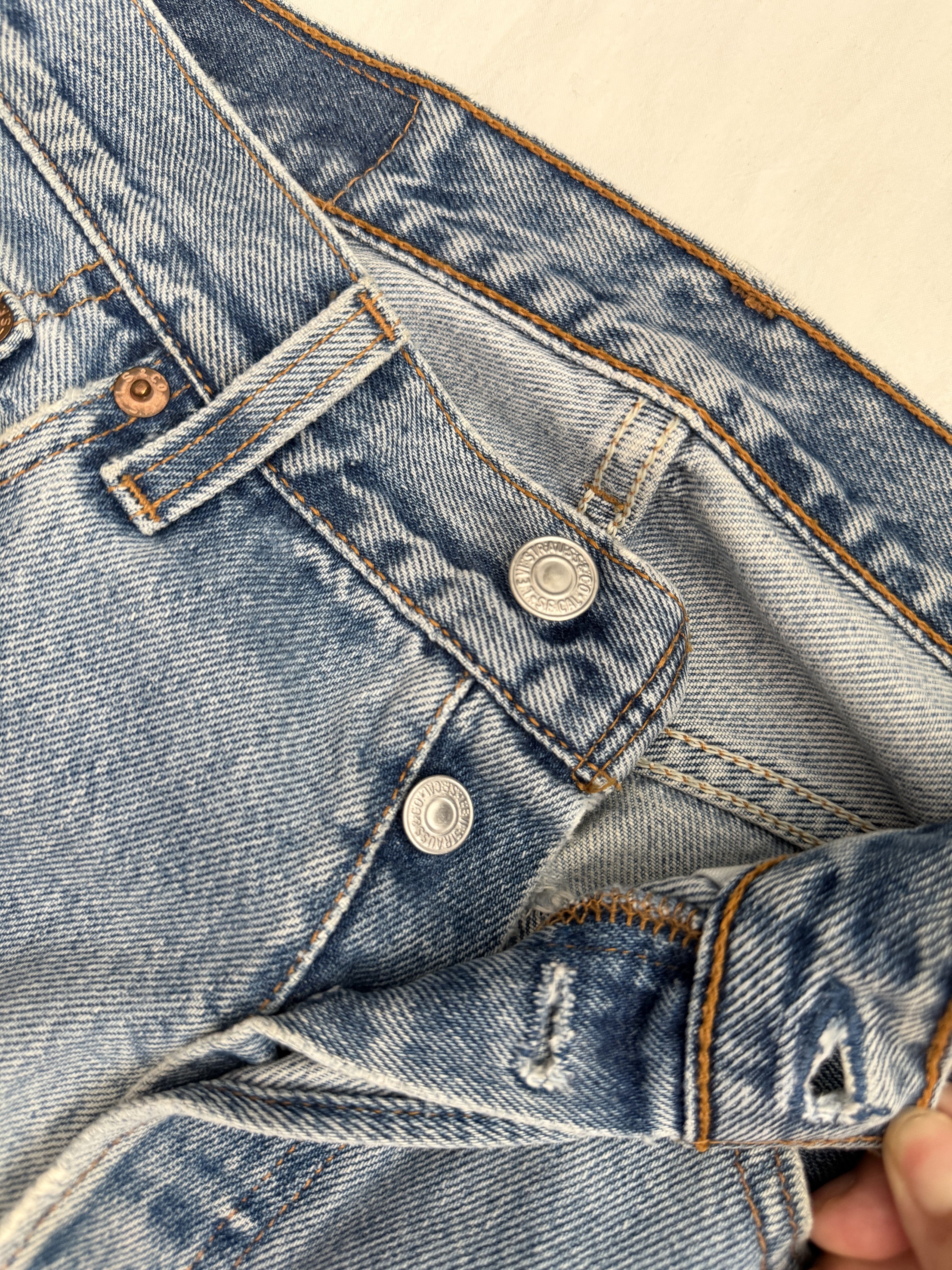 Levi's About dream butterfly jeans Size US 31 - 3 Thumbnail