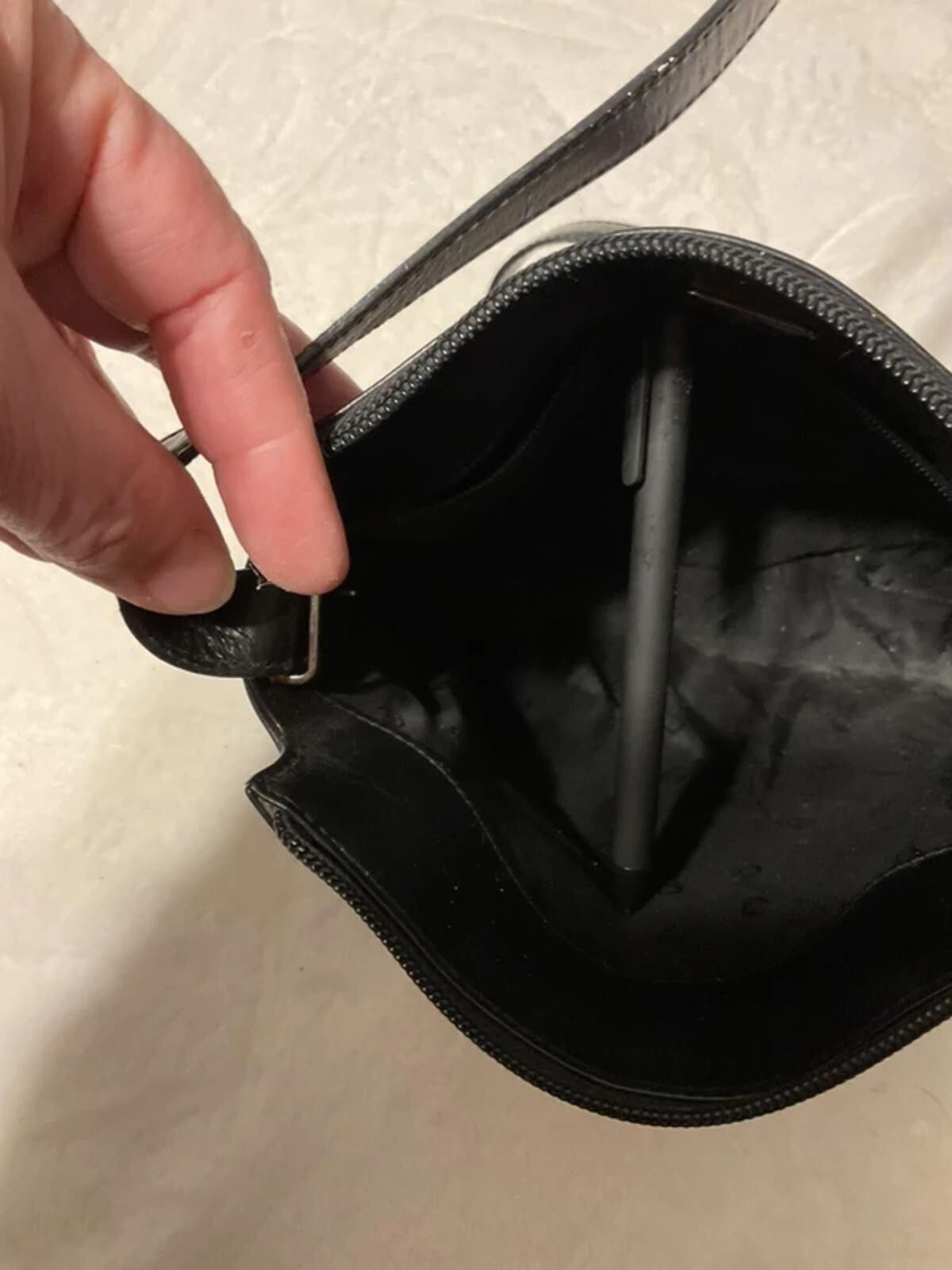 Aigner Aigner designer leather black shoulder purse bag Size ONE SIZE - 8 Thumbnail