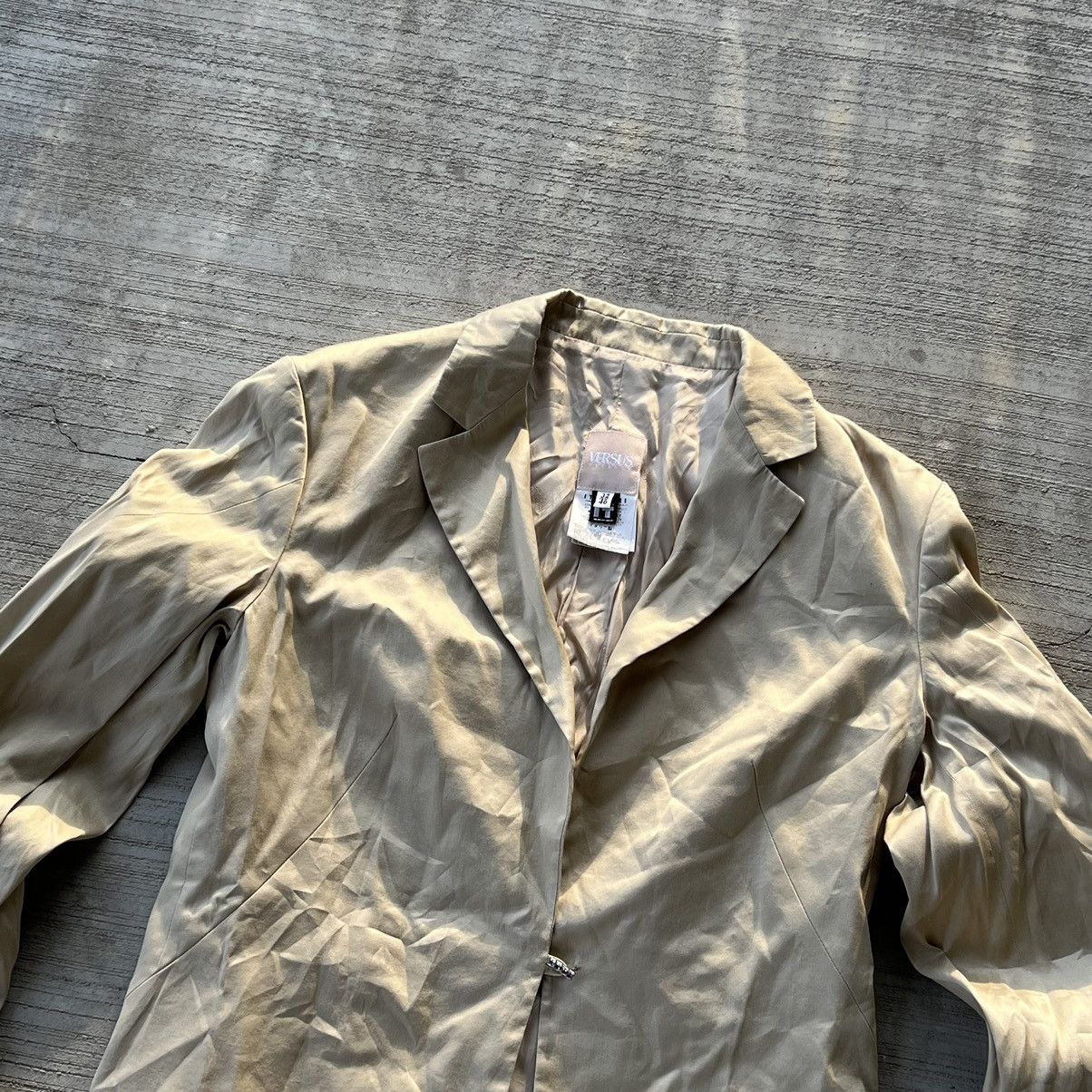 Versus Versace Versus Versace Vintage Beige Luxury Jacket Size M / US 6-8 / IT 42-44 - 2 Thumbnail
