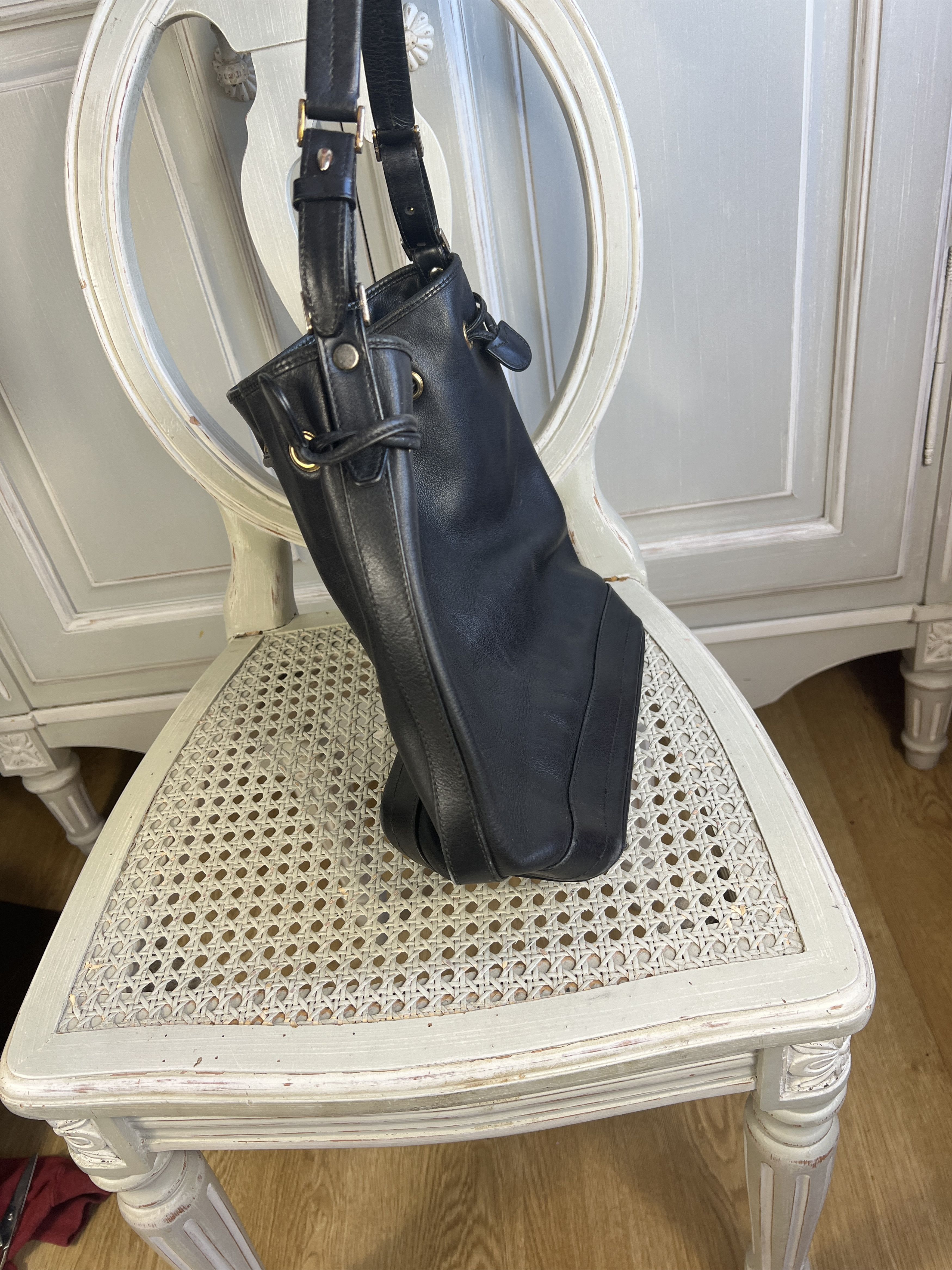 Gucci VINTAGE GUCCI SHOULDER BUCKET BLACK BAG Size ONE SIZE - 8 Thumbnail