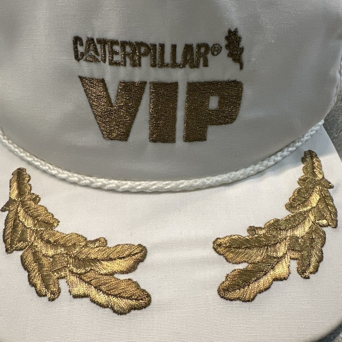 Vintage Vintage Caterpillar VIP White Baseball Cap Hat Strap Back Size ONE SIZE - 2 Thumbnail