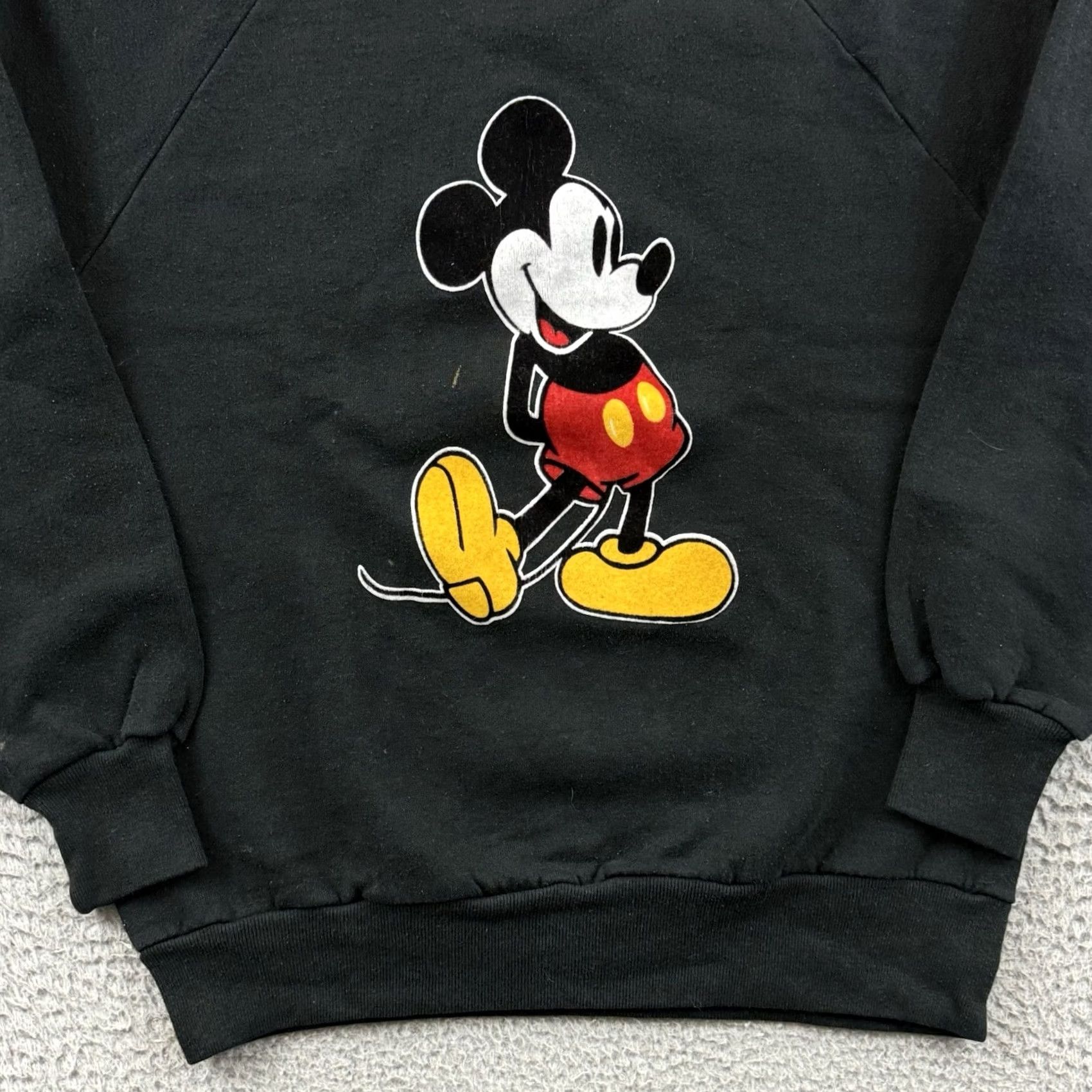 Disney VINTAGE Disney Mickey Mouse Sweatshirt Adult Medium Black 80s Cartoon Raglan USA Shirt Mens Size US M / EU 48-50 / 2 - 2 Thumbnail