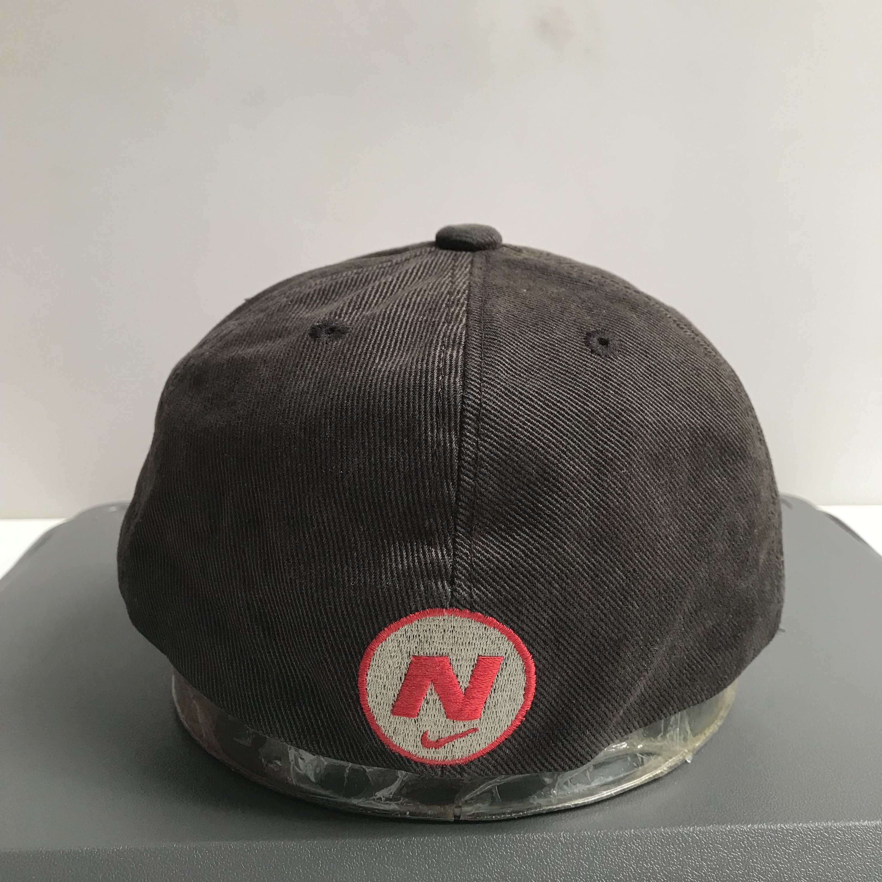Nike Nike Men’s Fitted Hat Black Red Size 7 3/8 Embroidered Logo Size ONE SIZE - 3 Thumbnail