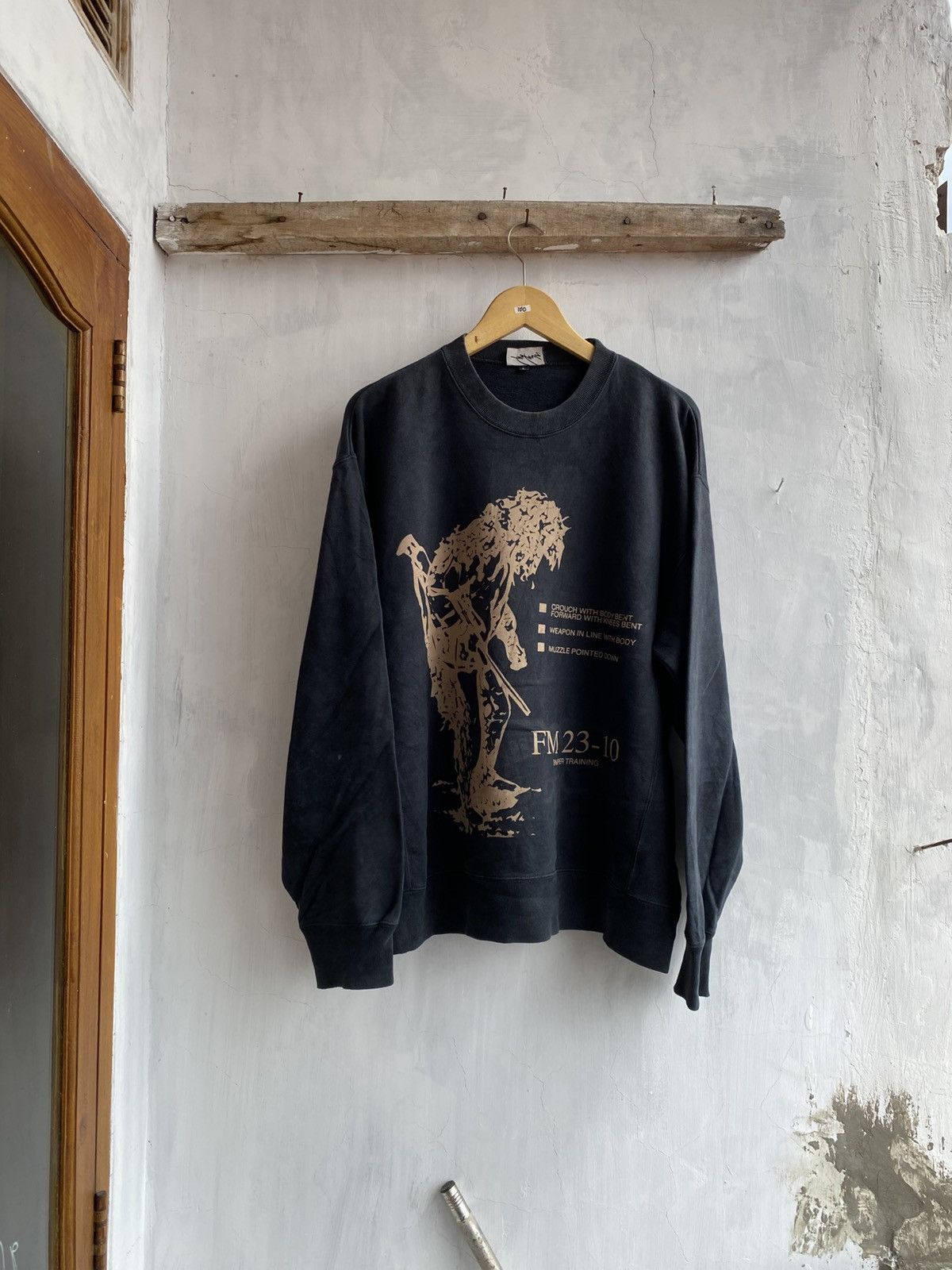 Futura sniper training crewneck Size US L / EU 52-54 / 3 - 1 Thumbnail