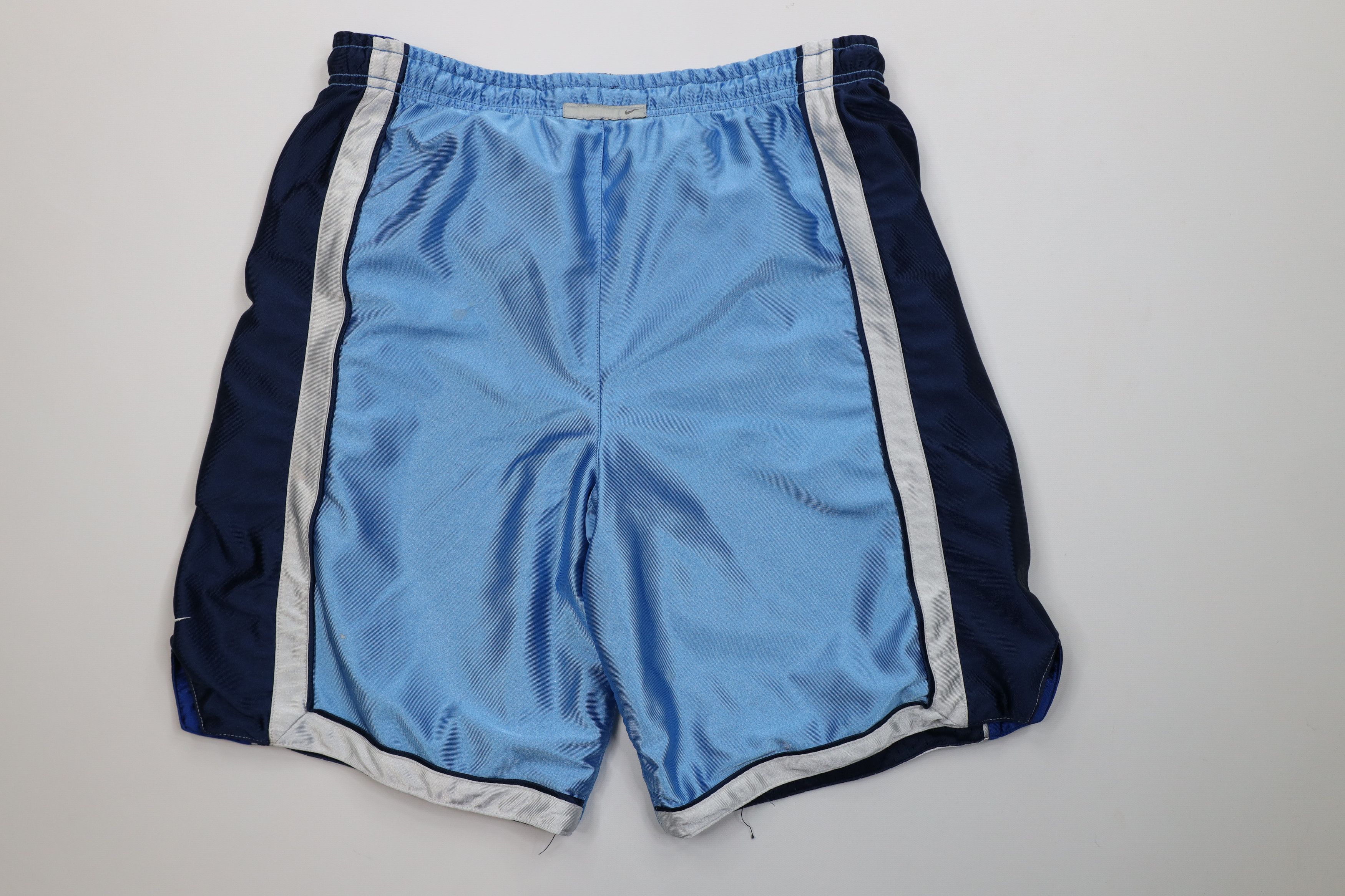 Nike Vintage 90s Y2K Nike Heavyweight Reversible Shorts Size US 34 / EU 50 - 8 Thumbnail