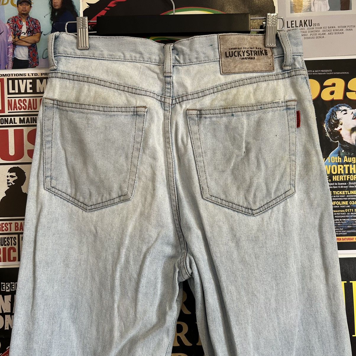 Japanese Brand Vintage Lucky Strike Blue Wash Distressed Denim Size US 30 / EU 46 - 7 Thumbnail