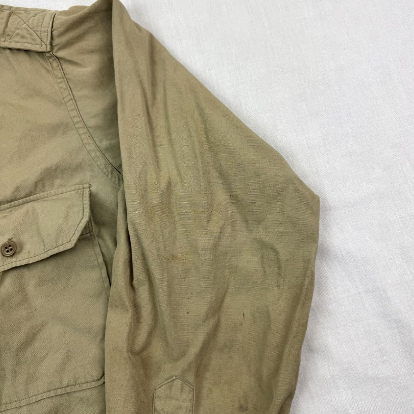 Vintage VINTAGE Army USMC Military Shirt Adult Medium 1940s Button Up Beige Solid Cotton 50s Size US M / EU 48-50 / 2 - 7 Thumbnail