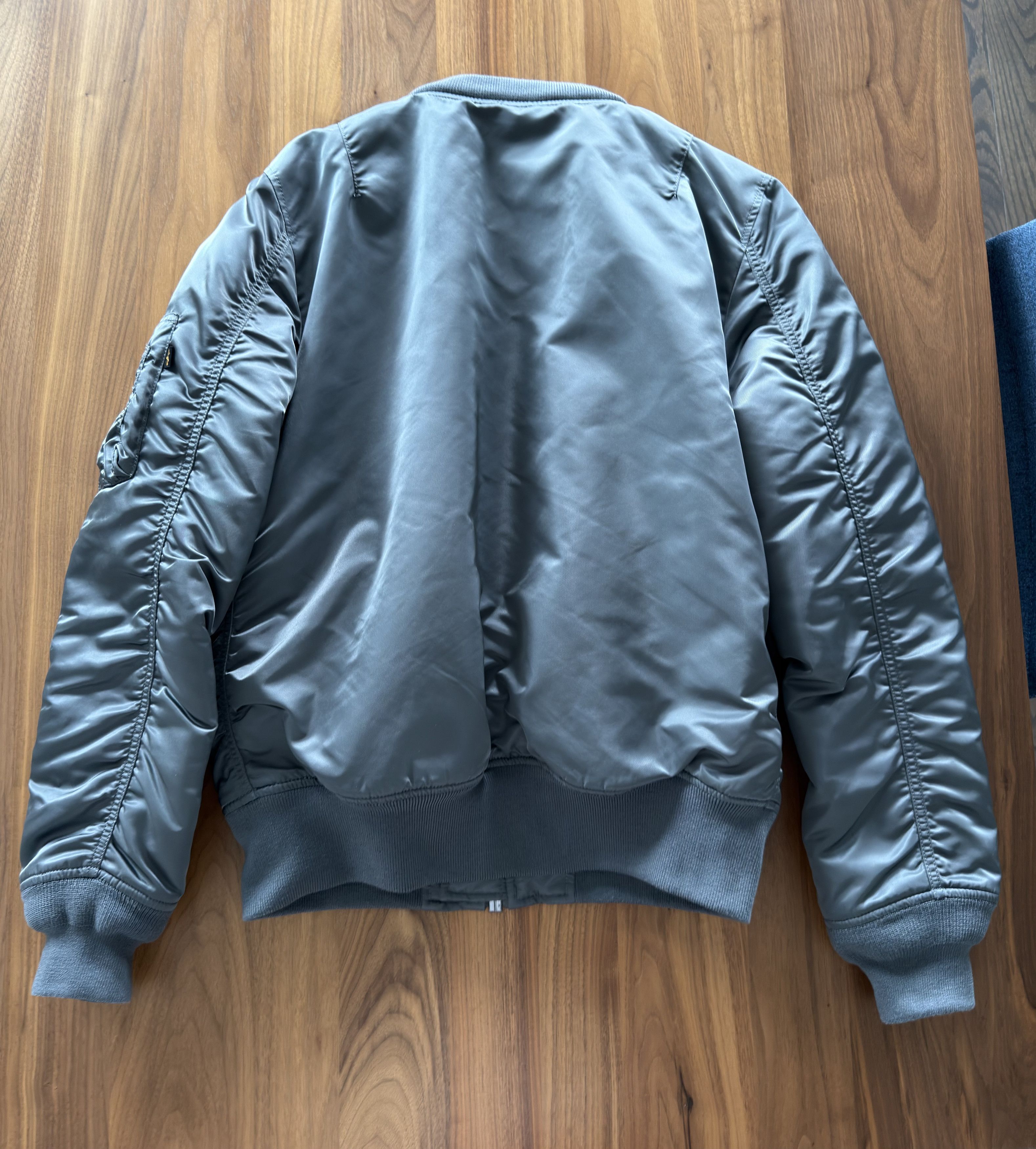 Alpha Industries Alpha Industries Silver Bomber Jacket Size US S / EU 44-46 / 1 - 4 Thumbnail