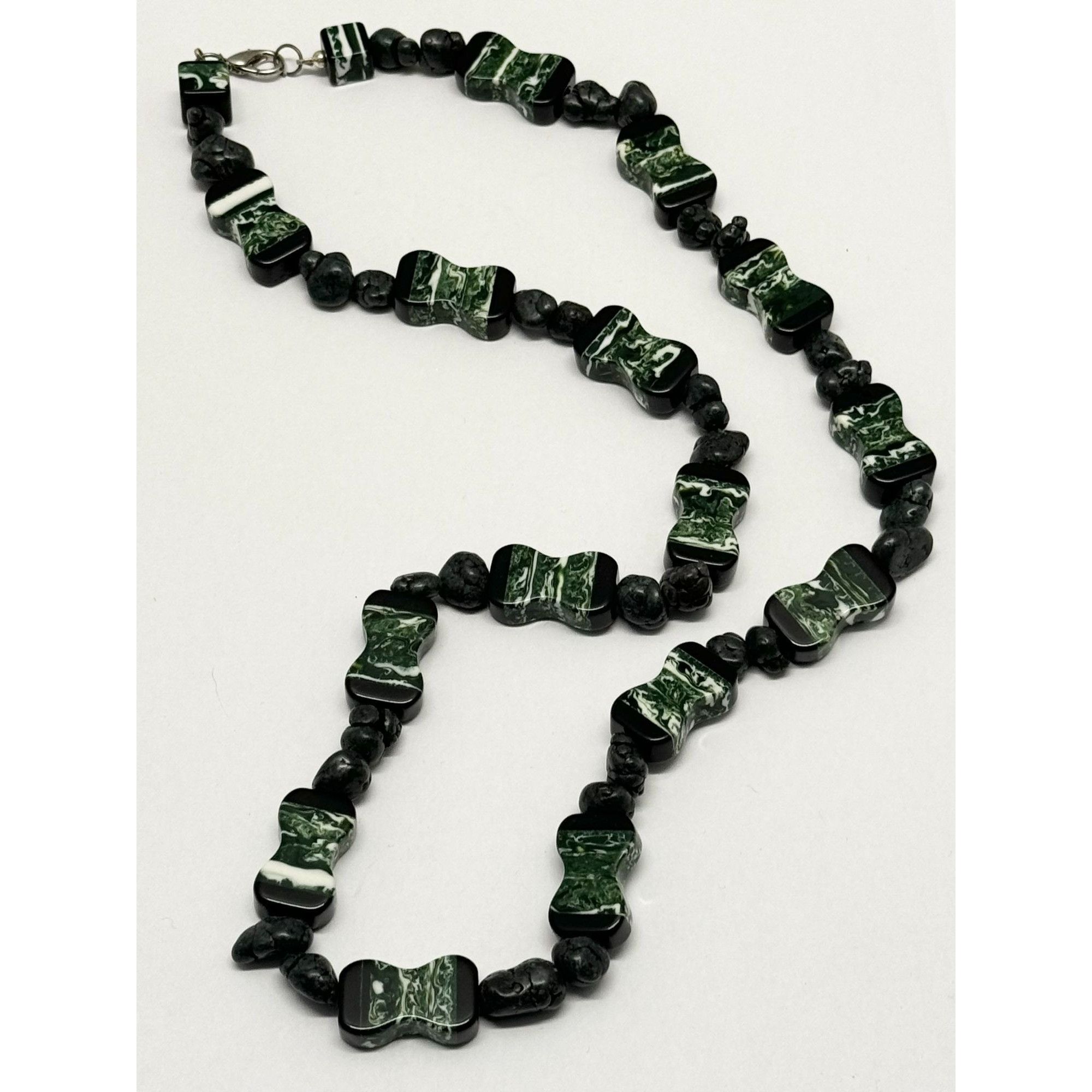 Vintage Vintage green stone beaded necklace Size ONE SIZE - 3 Thumbnail