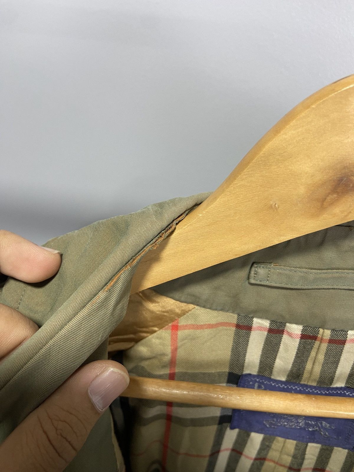 Burberry Vintage Burberrys Nova check Trench Coat Made in England Size US M / EU 48-50 / 2 - 14 Thumbnail