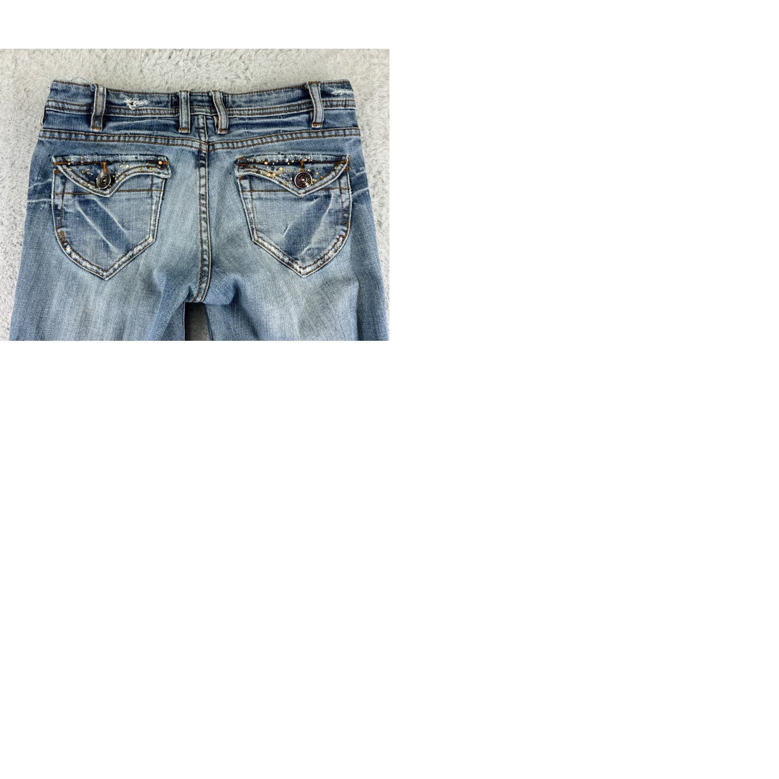 Denime Chiqle Jeans Womens 7 Blue Denim Distressed Flared 26x31 5-Pocket Zip Embroidered Zipper Button Regular 31 Inseam" Size 28" / US 6 / IT 42 - 10 Thumbnail