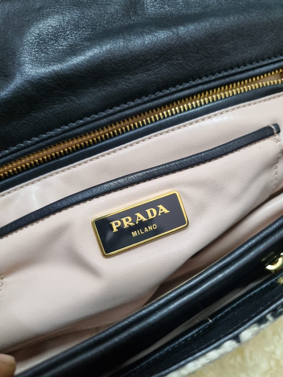 Prada Authentic PRADA Printed Tweed Turnlock Flap Bag Size ONE SIZE - 14 Thumbnail