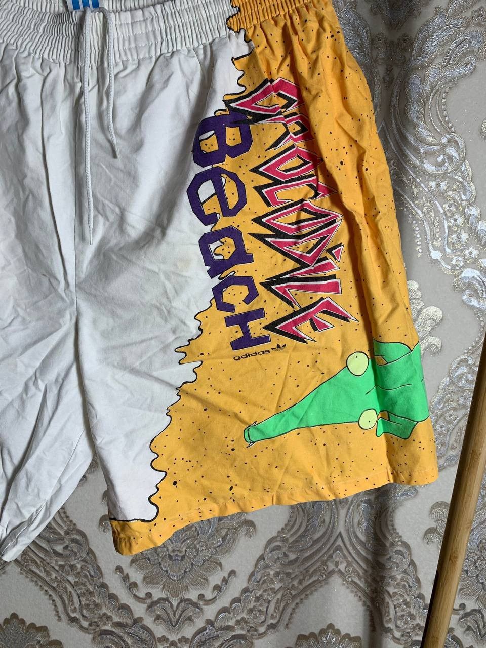 Adidas VINTAGE ADIDAS ORIGINAL DESIGNER SHORTS RETRO Y2K 90s SK8 Size US 34 / EU 50 - 2 Thumbnail