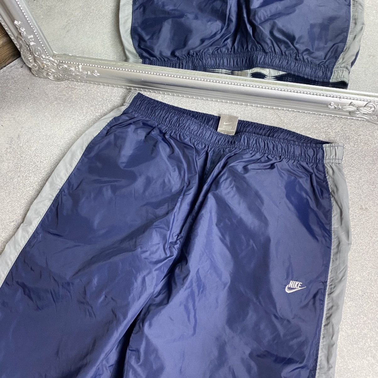 Nike Vintage Nike Track Pants Y2K Size US 36 / EU 52 - 4 Thumbnail