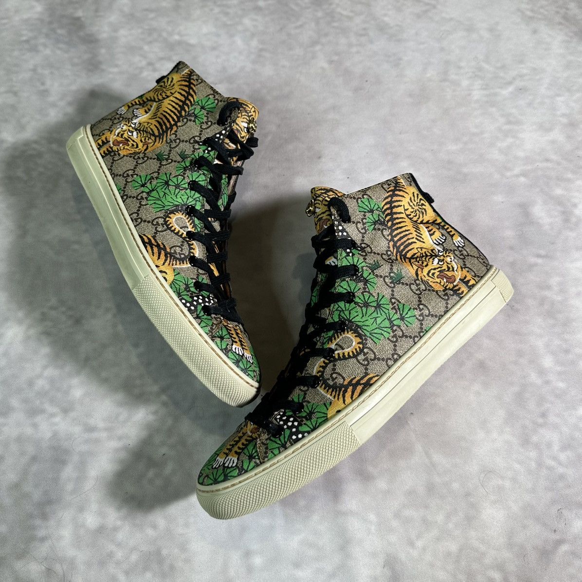 Gucci Gucci GG Supreme High Bengal mens shoes Size US 10 / EU 43 - 1 Thumbnail